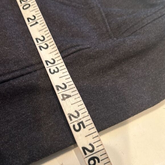 Patagonia dark gray hoodie sweatshirt with whale and “live simply “ small - Picture 6 of 8